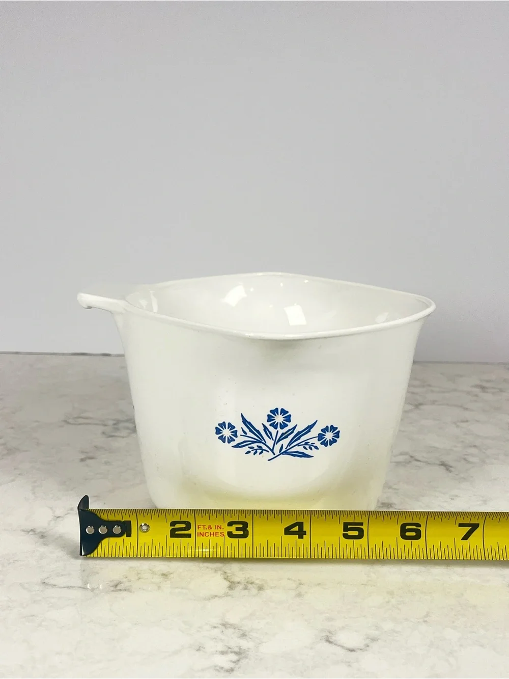 Corning Ware blue coneflower sauce maker with Blue Volume Markings